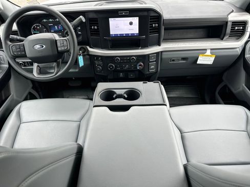 New 2026 Ford F550 4x4 Crew Cab Super Duty w/ XL Chrome Package image 2