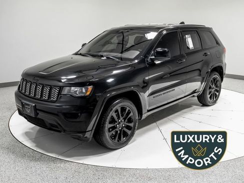 Used 2019 Jeep Grand Cherokee Altitude AWD/4WD image 1