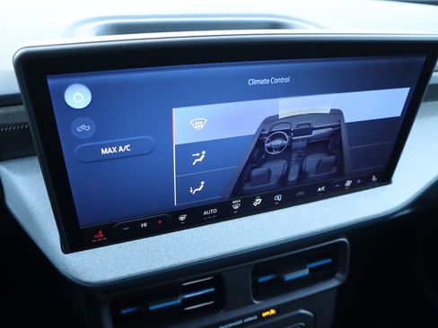 New 2026 Ford Maverick XLT w/ XLT Luxury Package image 6