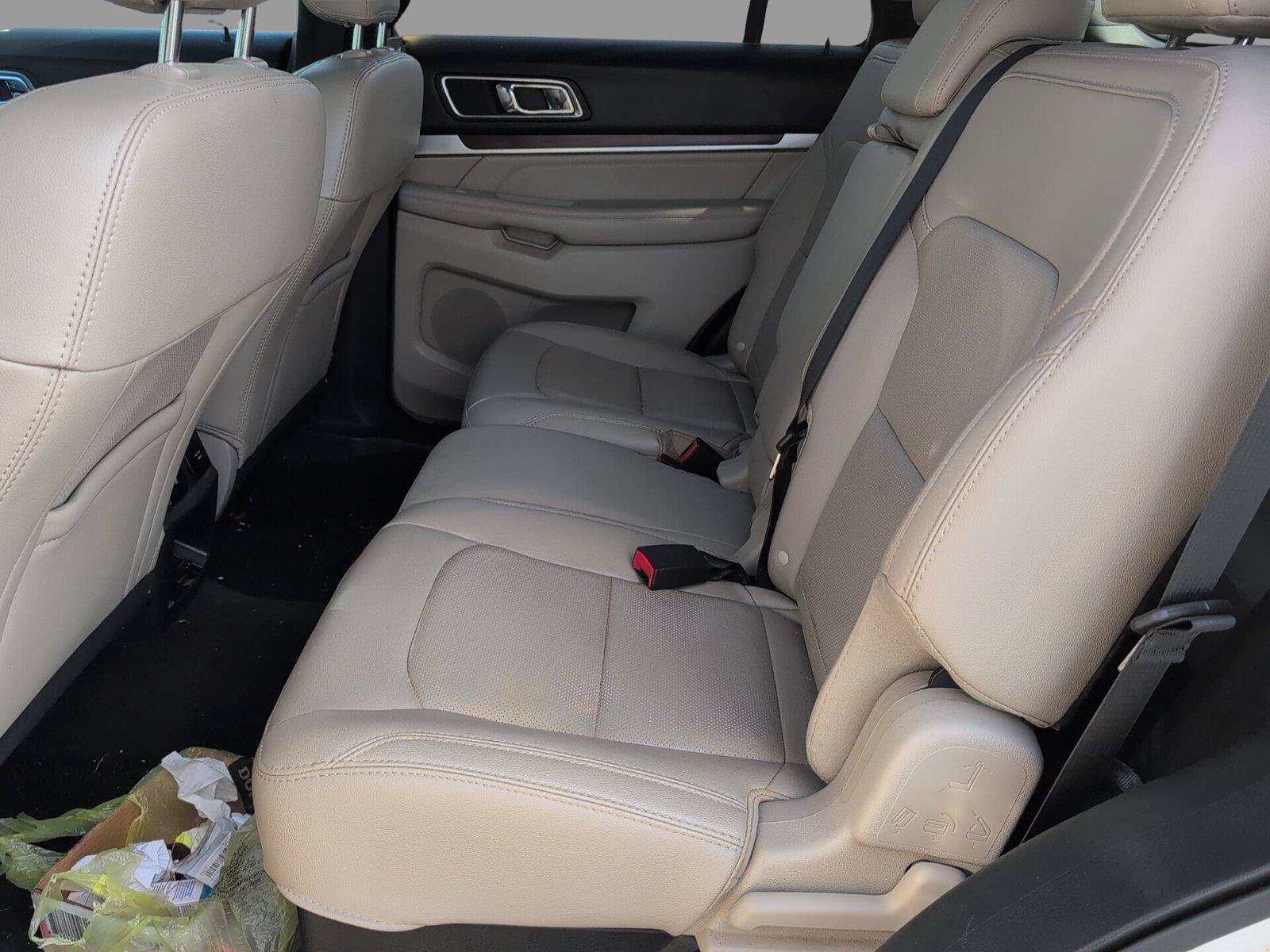 Used 2018 Ford Explorer Limited w/ Ford Safe & Smart Package FWD image 31