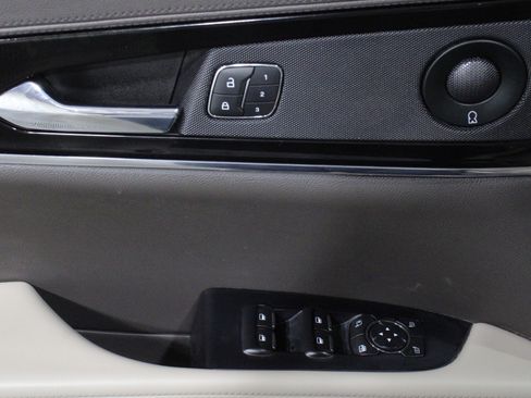 Used 2022 Lincoln Nautilus Reserve image 7