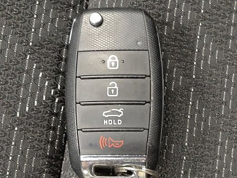 Used 2018 Kia Rio S image 32