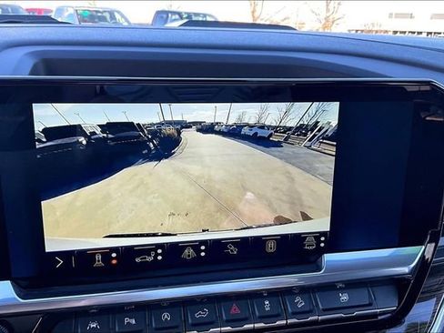 Used 2024 Chevrolet Silverado 1500 LT Trail Boss w/ LT Trail Boss Premium Package image 15