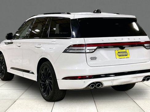 Used 2025 Lincoln Aviator Reserve w/ Jet Appearance Package AWD/4WD image 11