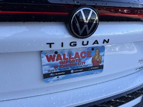 New 2026 Volkswagen Tiguan SE R-Line AWD/4WD image 6