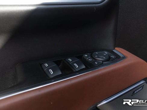 Used 2025 GMC Sierra 2500 Denali Ultimate image 49