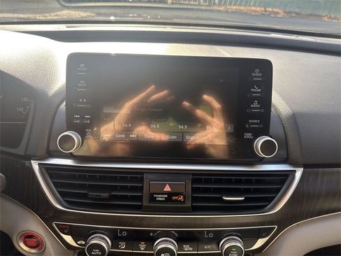 Used 2018 Honda Accord EX-L image 16