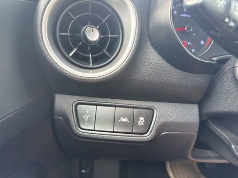 Used 2019 Kia Forte LXS FWD image 23