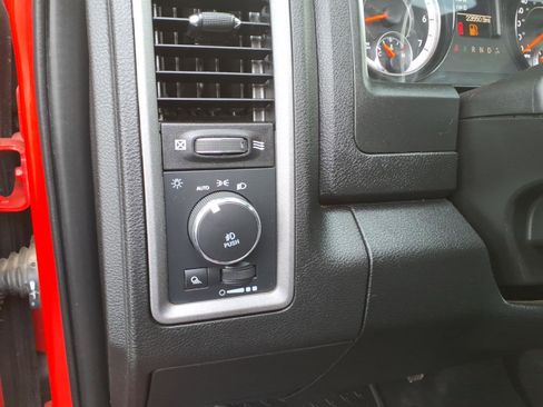 Used 2022 RAM 1500 Express w/ Wheel & Sound Group AWD/4WD image 10