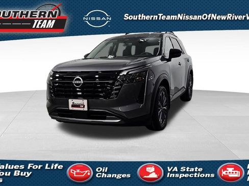 New 2026 Nissan Pathfinder SL image 1