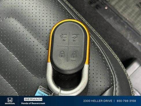 Used 2023 Rivian R1S Adventure AWD/4WD image 32