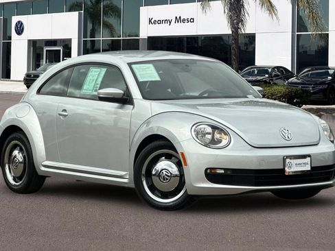 Used 2013 Volkswagen Beetle 2.5 FWD image 2