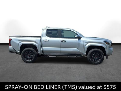 Used 2026 Toyota Tacoma SR5 AWD/4WD image 5