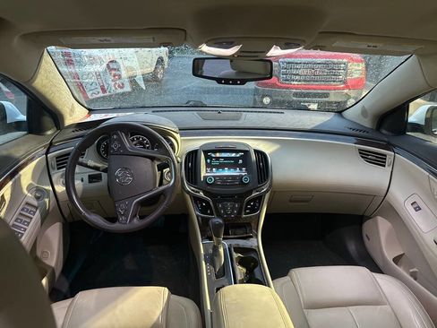 Used 2016 Buick LaCrosse Leather image 10