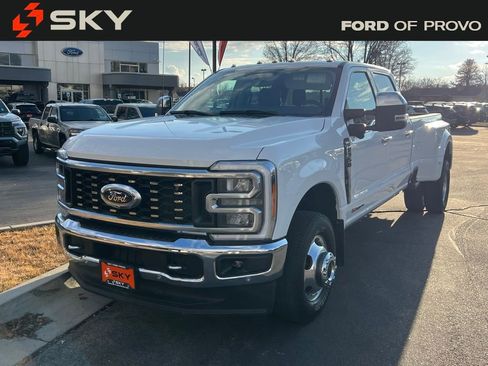 Used 2023 Ford F350 Lariat w/ Lariat Ultimate Package image 2