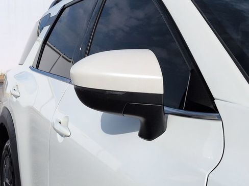 Certified 2022 Nissan Pathfinder SV FWD image 12