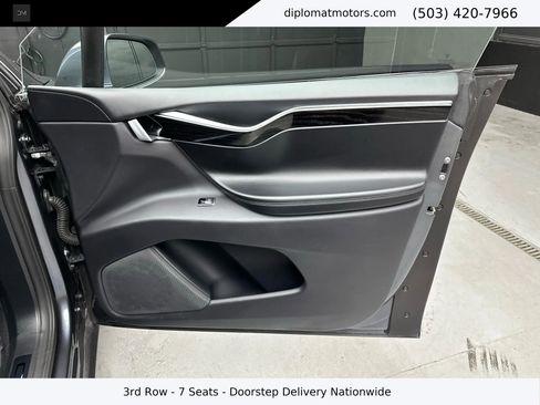 Used 2018 Tesla Model X 100D image 27