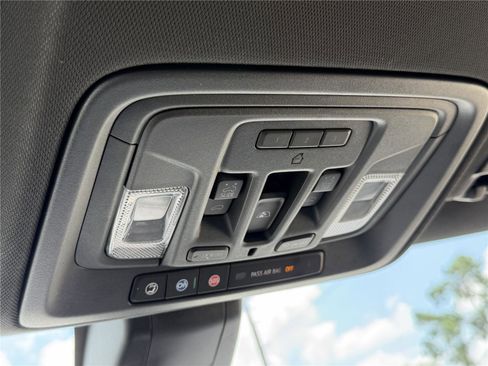 Used 2020 GMC Sierra 1500 AT4 w/ AT4 Premium Package AWD/4WD image 25