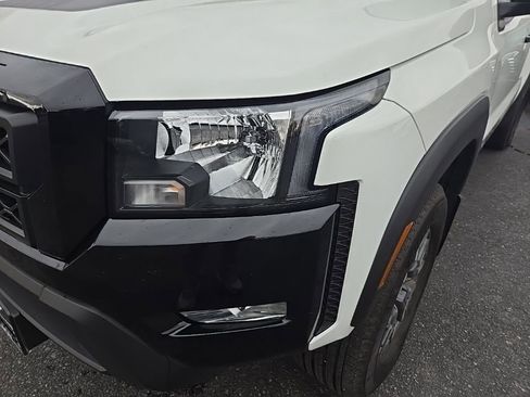 Certified 2024 Nissan Frontier SV w/ Hardbody Edition image 33