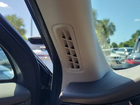 Certified 2024 Lincoln Corsair FWD image 25