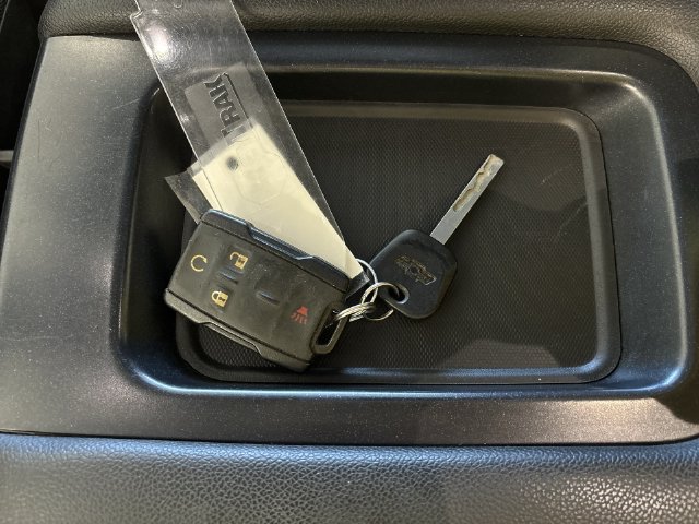 Used 2018 Chevrolet Silverado 1500 LT w/ All Star Edition AWD/4WD image 31