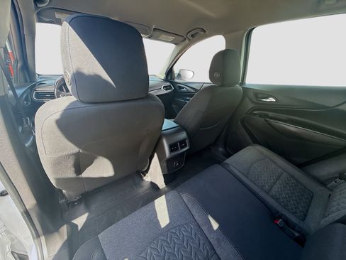 Used 2022 Chevrolet Equinox LT FWD image 24