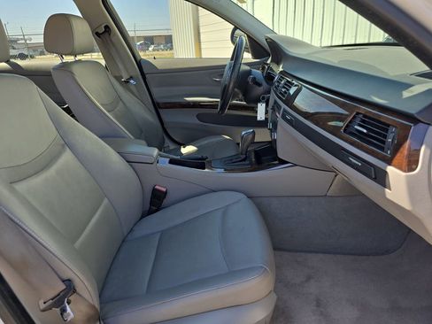Used 2009 BMW 328i xDrive Sedan image 10