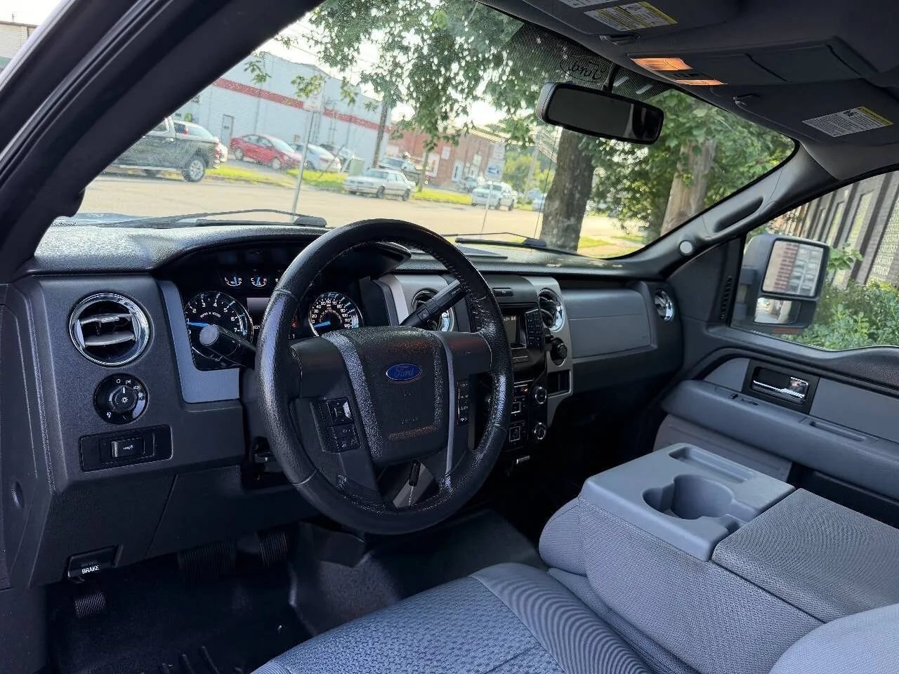 Used 2013 Ford F150 XLT w/ Luxury Equipment Group AWD/4WD image 18