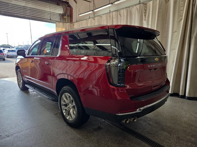 Used 2026 Chevrolet Suburban Premier AWD/4WD image 12
