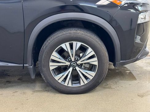 Used 2023 Nissan Rogue SV AWD/4WD image 4