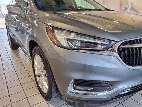 Used 2021 Buick Enclave Premium w/ Sun and Sites Package AWD/4WD image 27