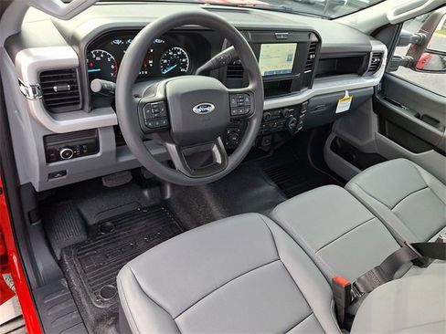 New 2026 Ford F250 XL w/ FX4 Off-Road Package image 6