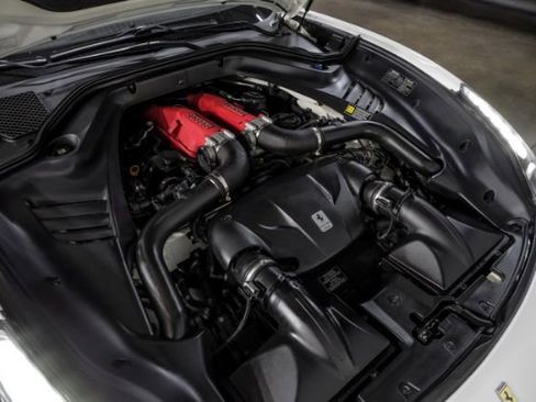 Used 2015 Ferrari California T image 55