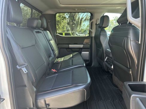 Used 2024 Ford F250 Lariat w/ Lariat Ultimate Package AWD/4WD image 18