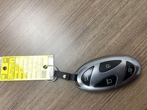 Used 2025 Hyundai Santa Cruz SEL image 31