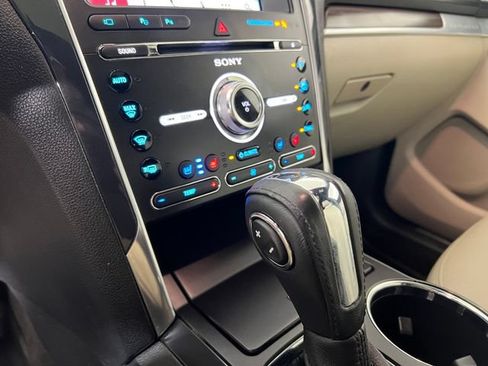 Used 2018 Ford Explorer Limited w/ Equipment Group 301A FWD image 20