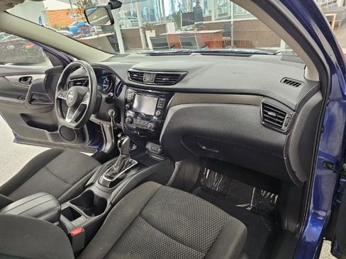 Used 2019 Nissan Rogue Sport S image 8