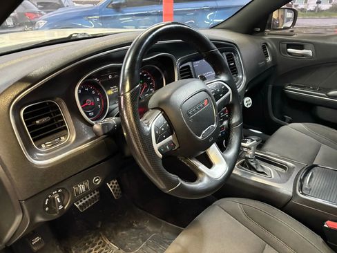 Used 2018 Dodge Charger R/T image 16