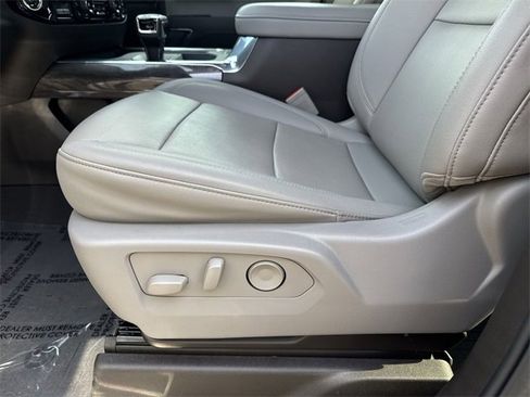 Used 2024 Chevrolet Silverado 1500 LTZ w/ LTZ Premium Package image 29