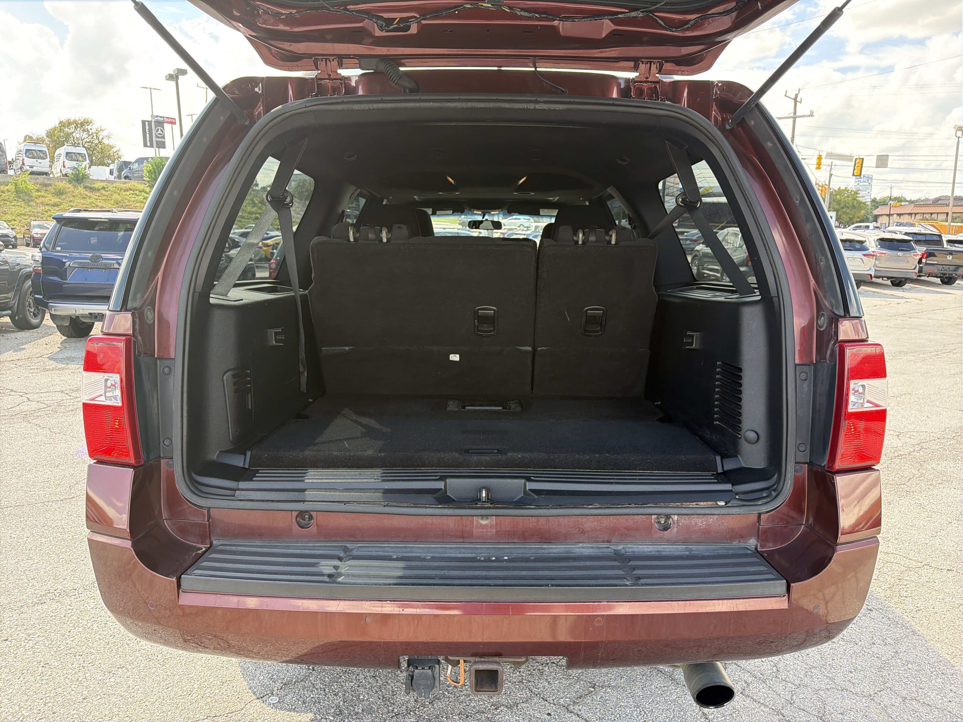Used 2017 Ford Expedition EL XLT RWD image 25