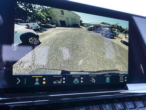 New 2026 Chevrolet Silverado 2500 ZR2 AWD/4WD image 26