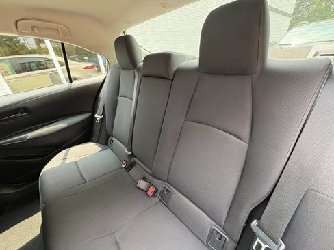 Used 2025 Toyota Corolla LE FWD image 21