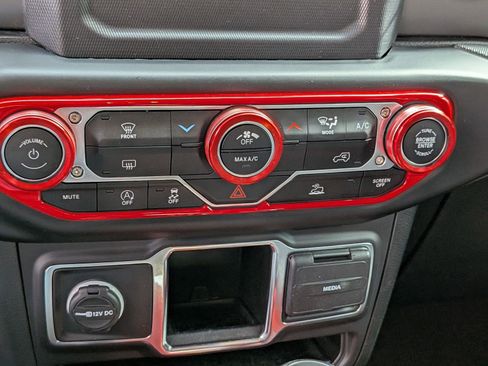 Used 2022 Jeep Gladiator Sport image 23