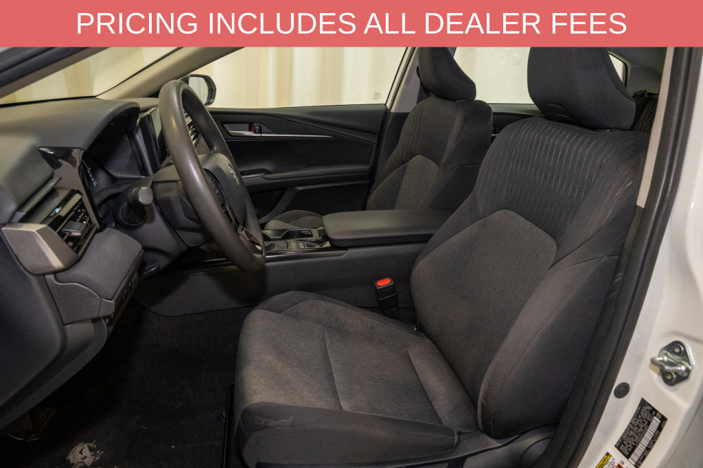 Used 2025 Toyota Camry LE FWD image 10
