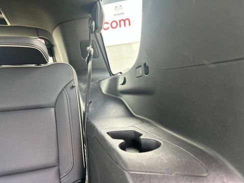 Used 2024 Chevrolet Tahoe Premier AWD/4WD image 47