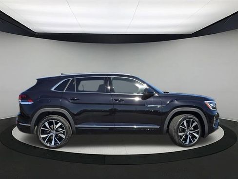 New 2026 Volkswagen Atlas Cross Sport SEL Premium R-Line image 8