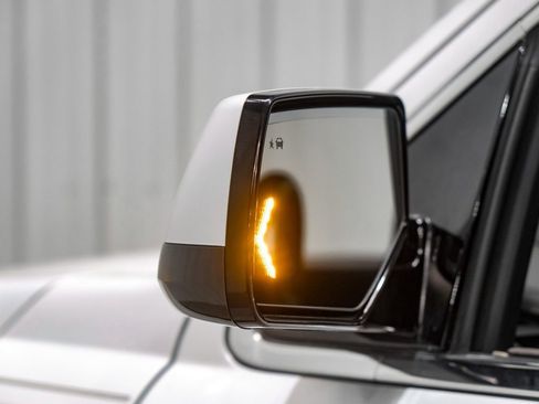 Used 2017 GMC Yukon Denali w/ Open Road Package image 42