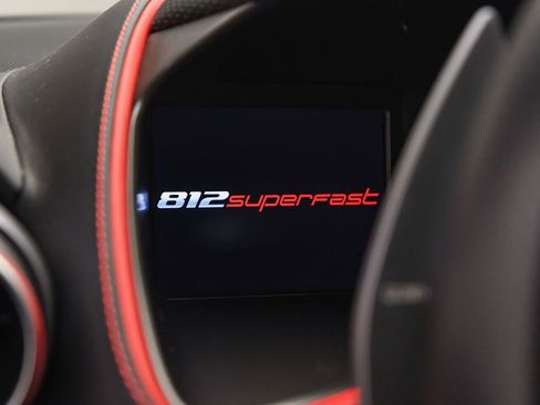 Used 2018 Ferrari 812 Superfast RWD image 36