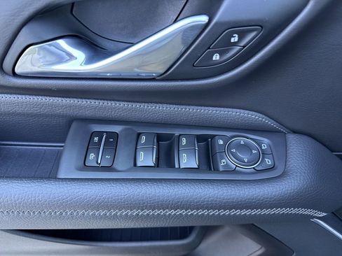 Certified 2021 GMC Yukon Denali w/ Denali Premium Package image 24