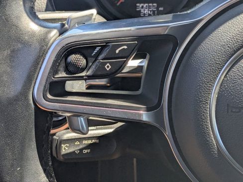 Used 2017 Porsche 718 Boxster S image 10